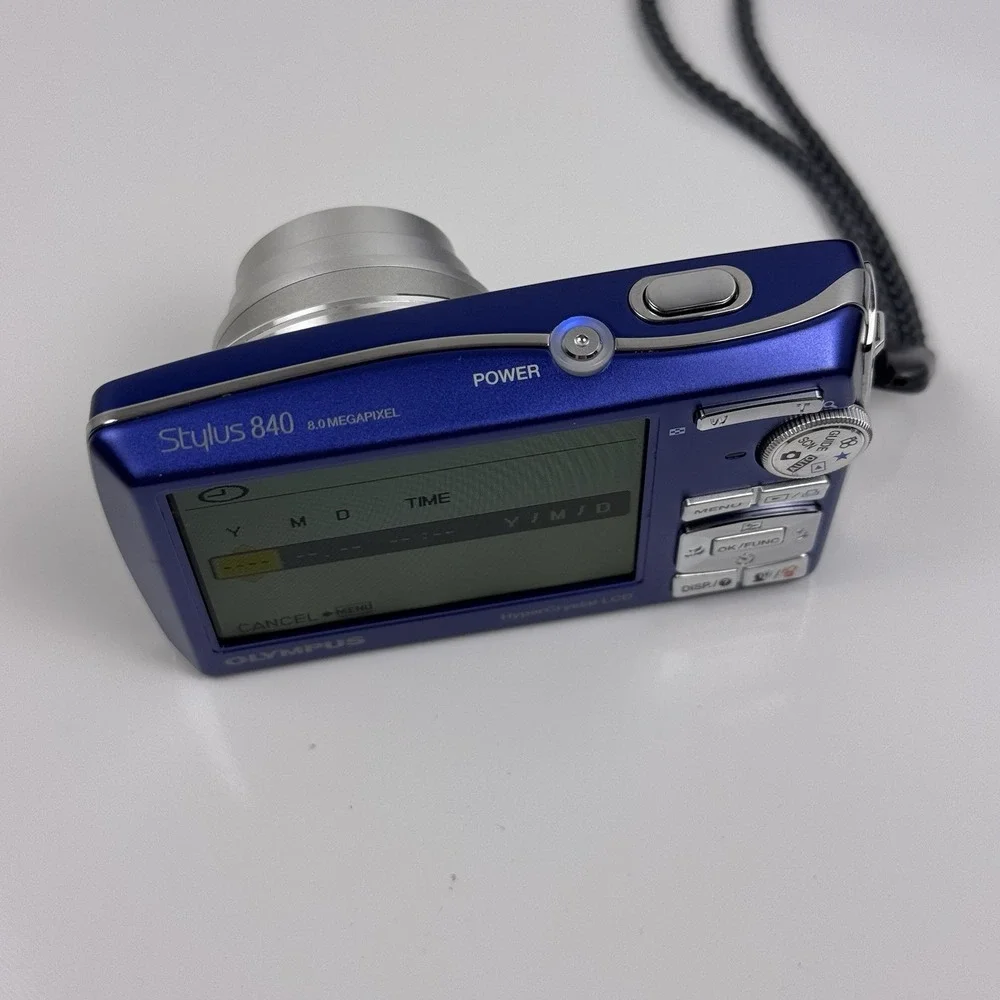 Olympus Stylus 840 8MP Blue Digital Camera Box & Charger Sensor Issue For‎ Parts